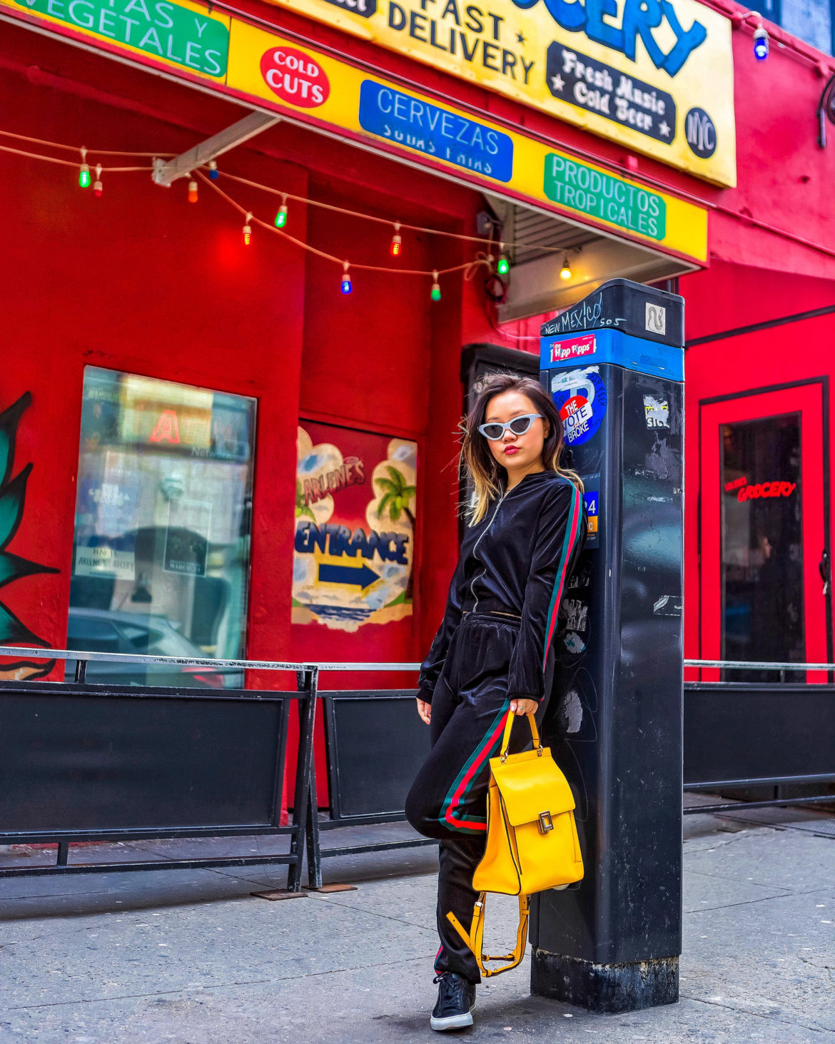 25938926377 d845e4e3fd k