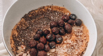 BUTTERNUT SQUASH SMOOTHIE BOWL