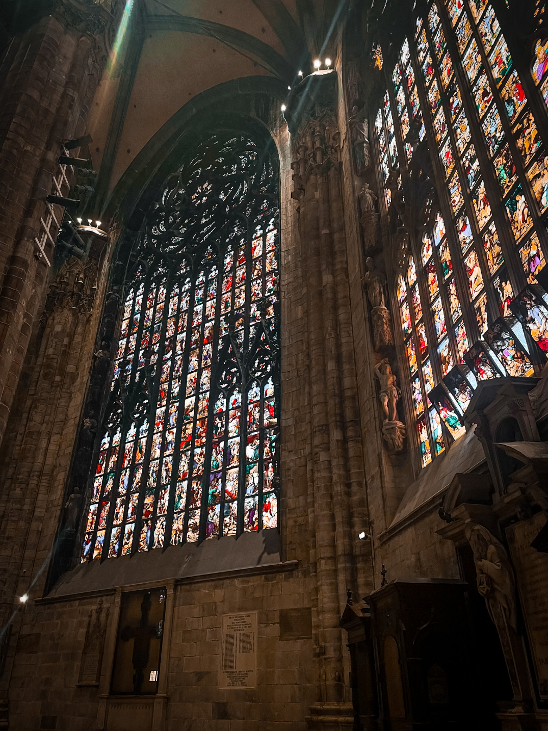 duomo di milano windows