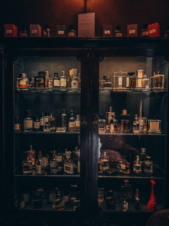 perfume library