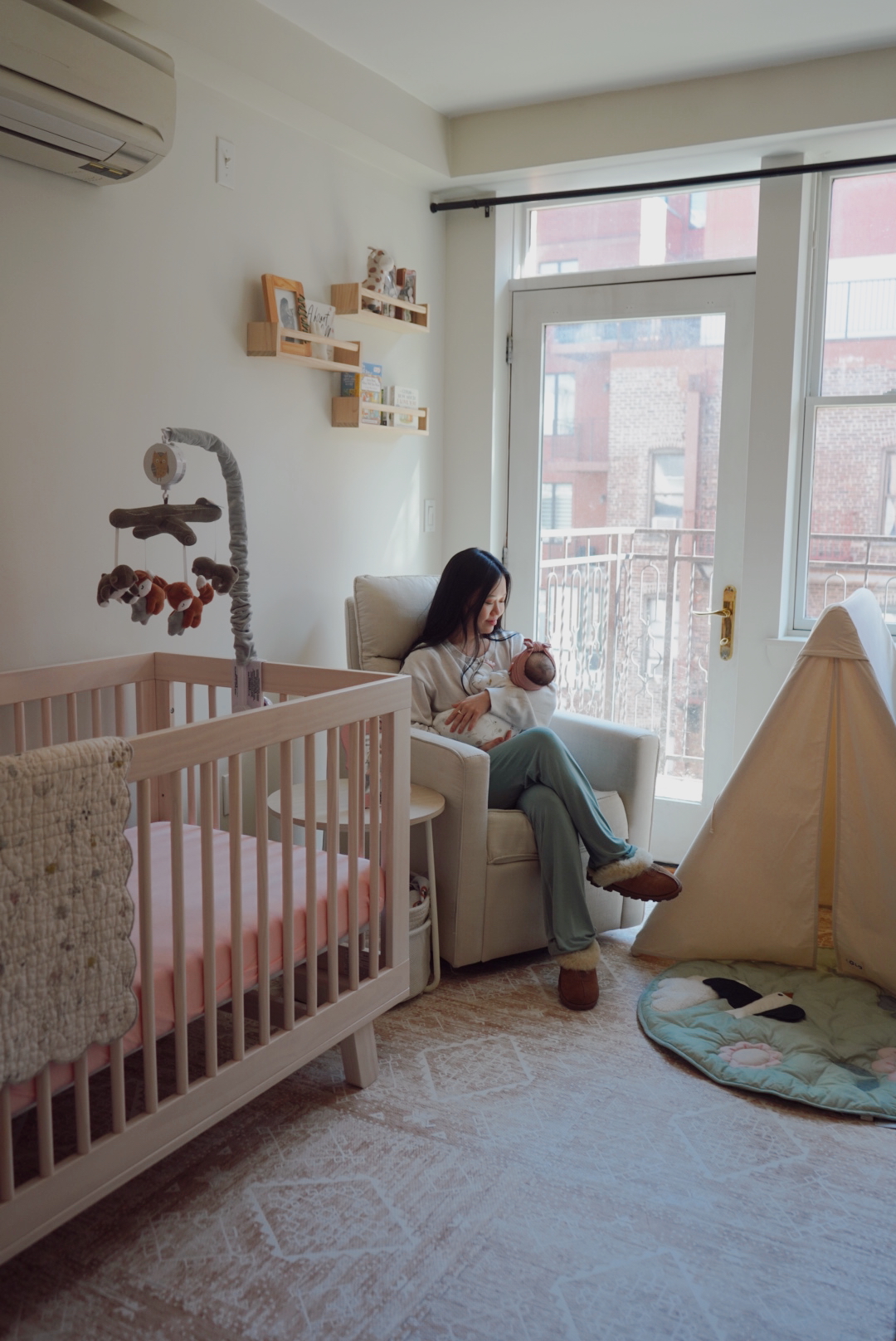 girl nursery decor